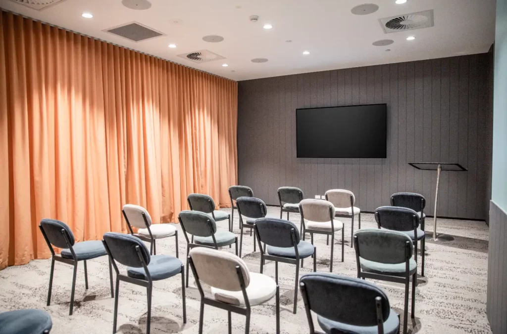 Mullum Mullum Training Room at Waterman Eastland