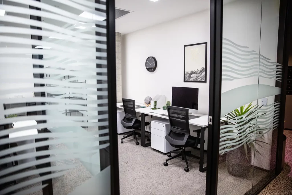 Waterman Eastland Suite 32 5 Person Office