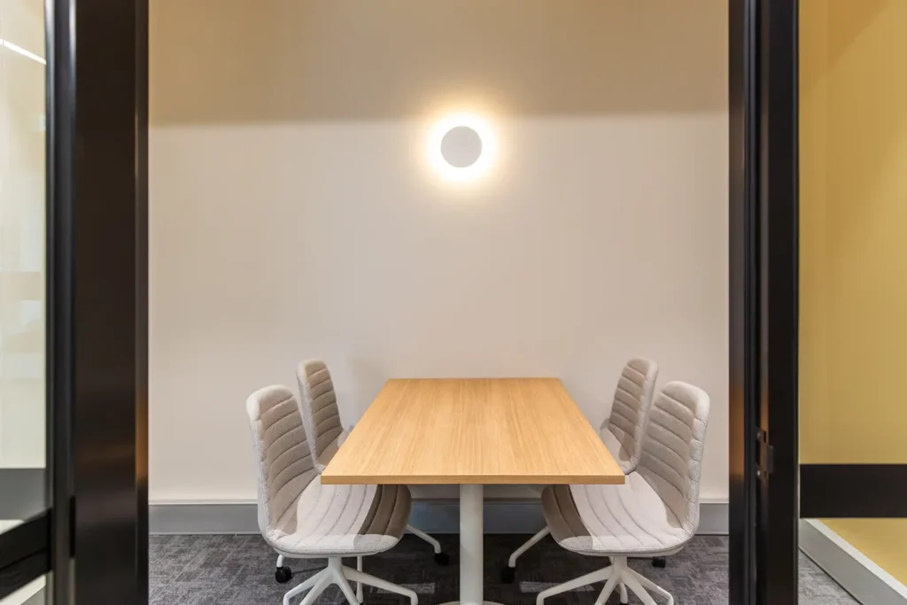 Waterman Abbotsford Consult 1 4 Person Meeting room