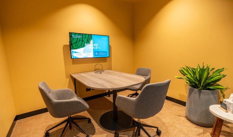 Drewery 3 Person Meeting Room Hire Hire in Melbourne CBD at Waterman Collins Street