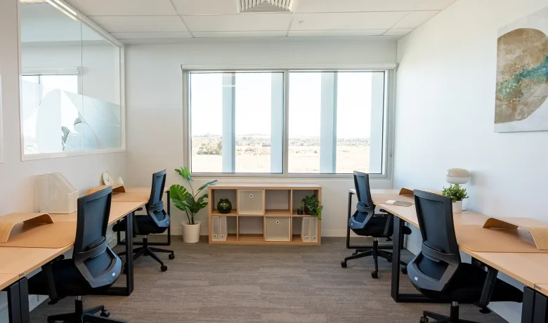 Merri Suite 7