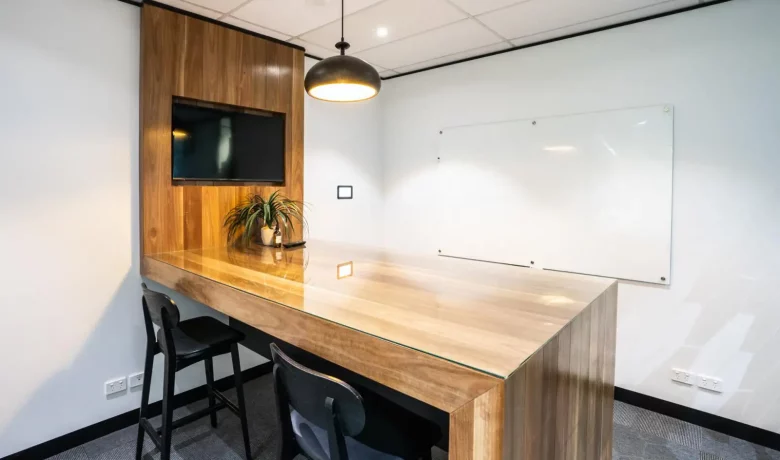 Standing Room 4 Person Waterman Narre Warren