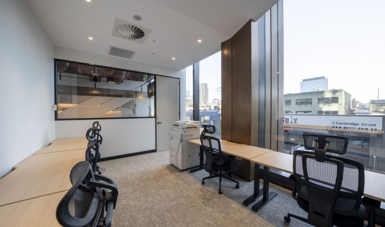 Suite 8